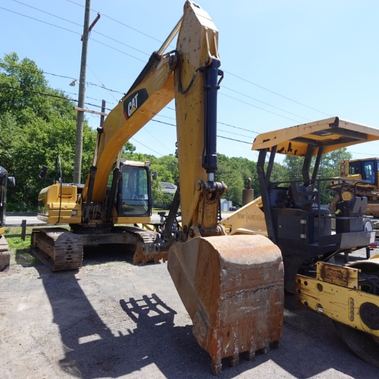 Caterpillar 320D Excavator