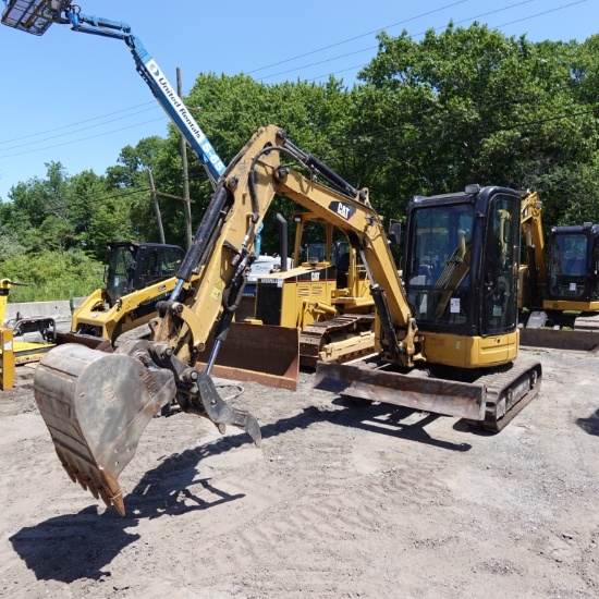 Caterpillar 303.5E2T Excavator