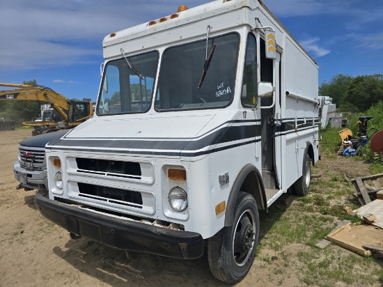 Chevy Step Van 30 Box Truck