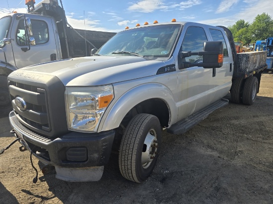 2013 Ford F350 Flatbed Service Truck