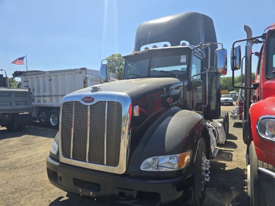 2011 Peterbilt 386 Tractor