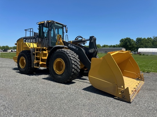 2019 John Deere 824K-II