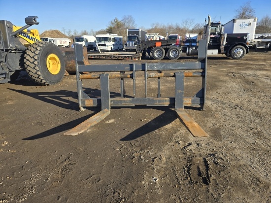 Paladin 106in X 72in Loader Forks