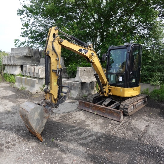 Caterpillar 303.5E Mini Excavator