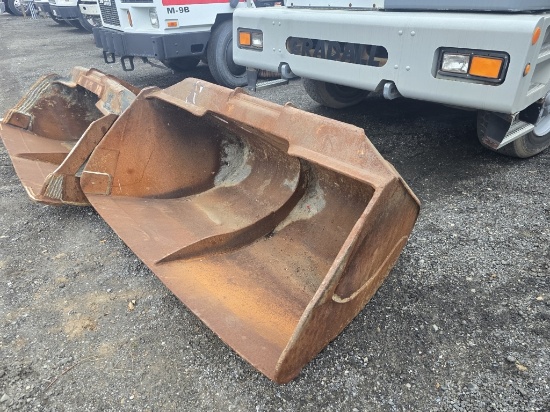 Gradall 71in Grading Bucket