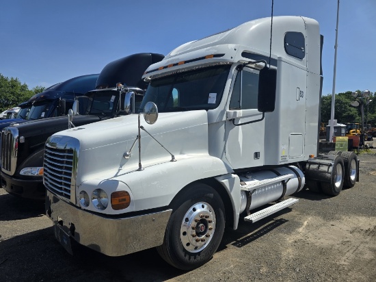 2001 Freightliner Cst120 Sleeper Tractor
