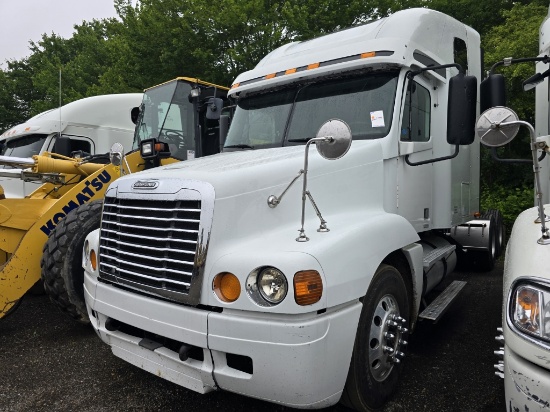 2001 Freightliner Cst120 Sleeper Tractor