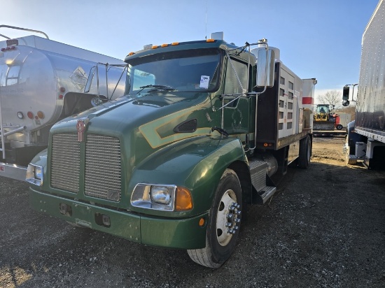 2003 Kenworth T300 Vac Truck
