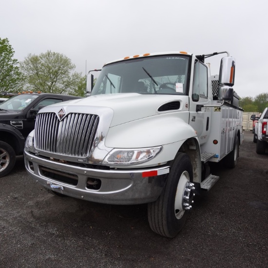 2003 International 4300 Maintainer