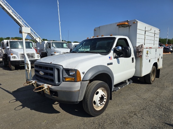 2005 Ford F450 Service Truck