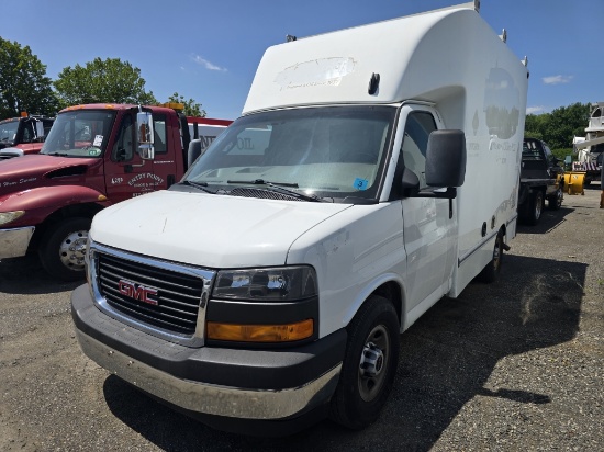 2017 Gmc Savana Utility Van
