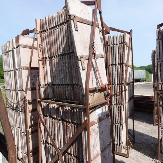 Concrete Forms W/crate Approx (38)pcs 4ft X 2ft