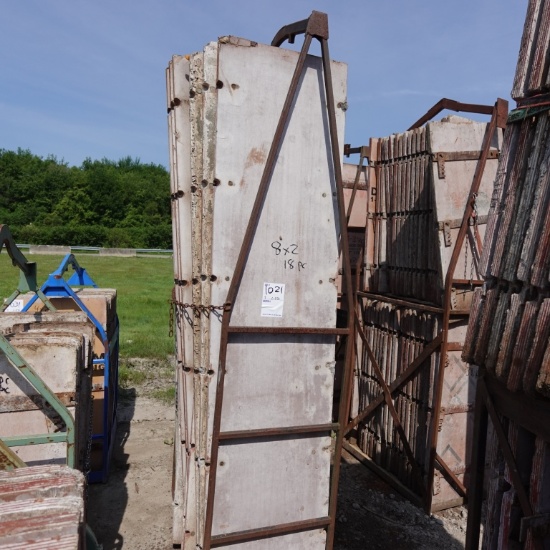 Concrete Forms W/crate Approx (18)pcs 8ft X 2ft