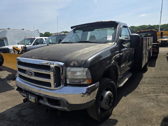 2004 Ford F550 Service Truck