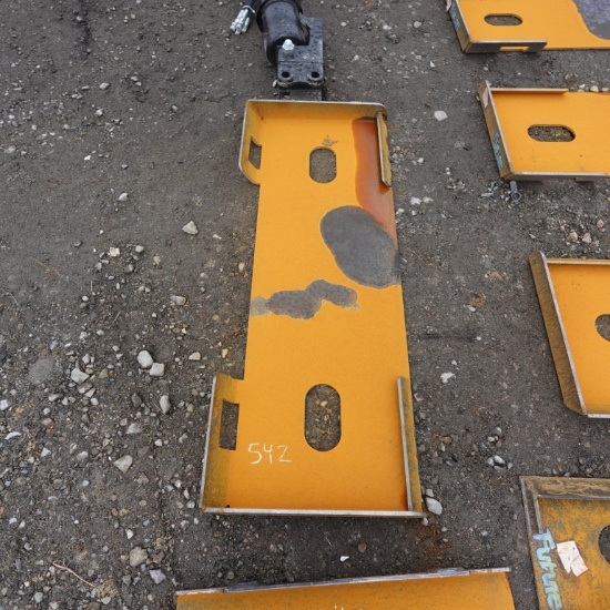 New Future Skid Steer Mounting Plate