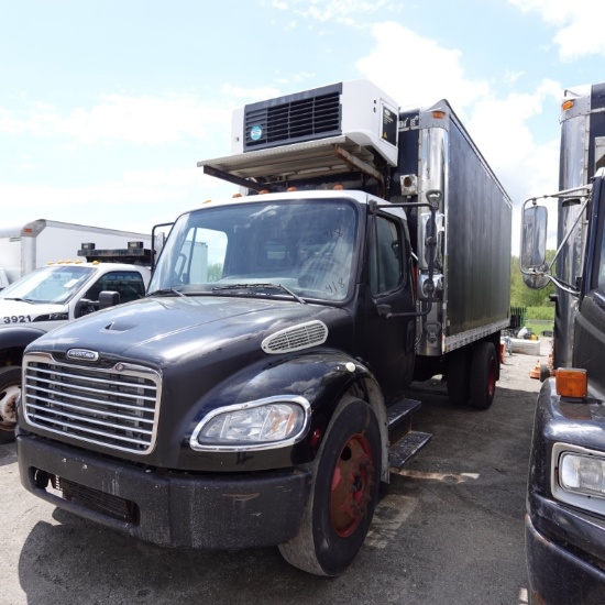 2005 Freightliner M2 Refrigerated Truck