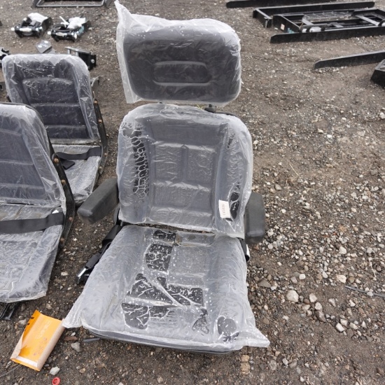 New Deluxe Tractor Seat