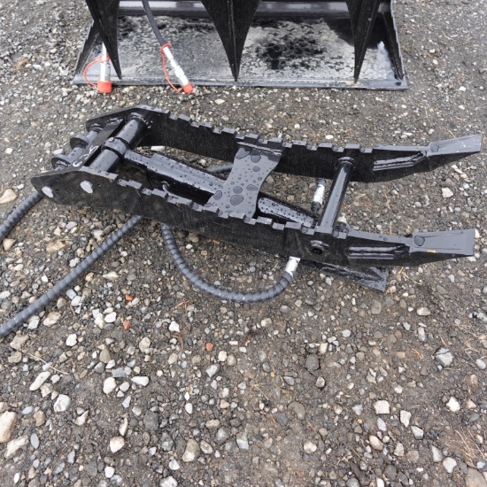 New Future Hydraulic Thumb Clamp