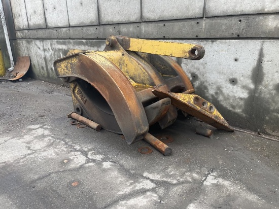 3 Over 2 Excavator Grapple