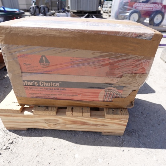 New Box Roofer's Choice Galvanized Roofing Nails