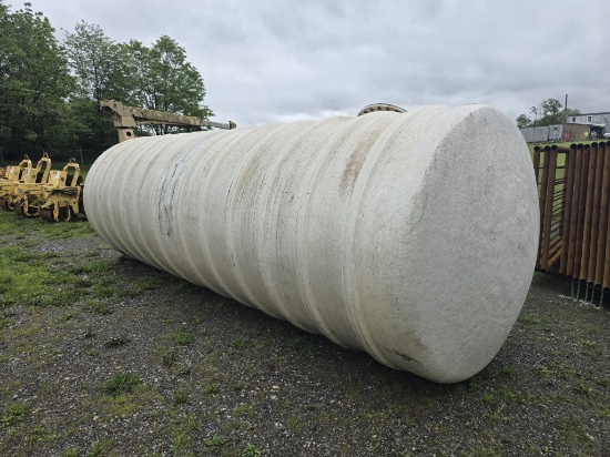 Model D6 4000 Gal Fiberglass Tank