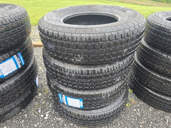 New ST225/75R15 Radial Trailer Tires