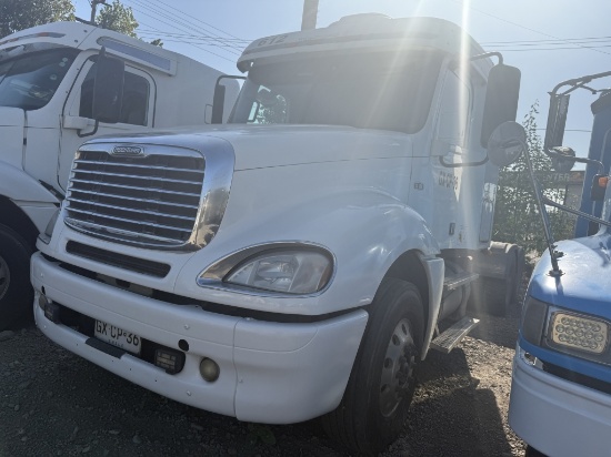 2015 Frieghtliner Cl 120 Sleeper Tractor