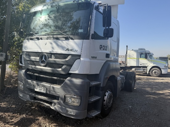 2015 Mercedes Axor 1936 Ls Sleeper Tractor