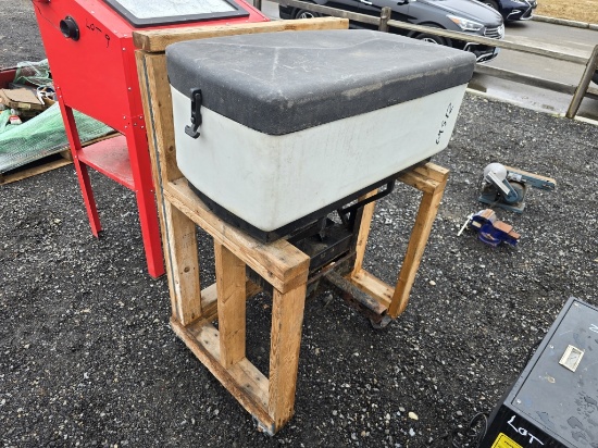 Lesco Tailgate Sander