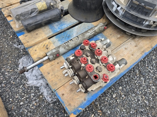 Hydraulic Pump And Hyd Cylinder