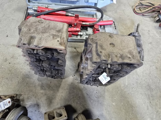 Mack E-7 Heads