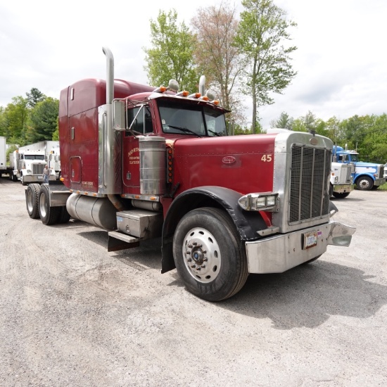 1996 Peterbilt 379 Sleeper Tractor