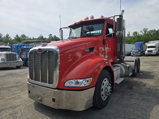 2011 Peterbilt 386 Tractor