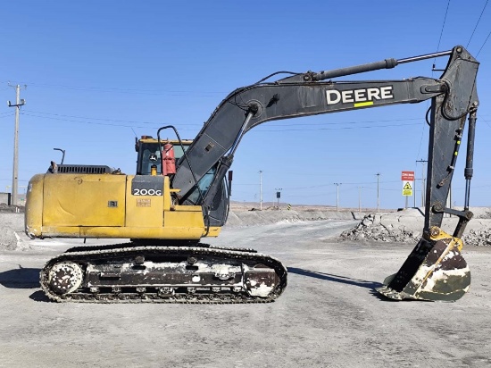 2021 John Deere 200g Excavator