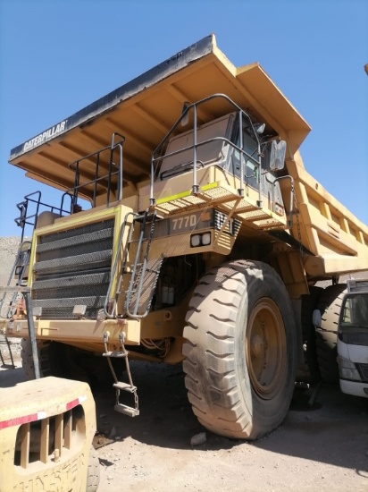 2000 Caterpillar 777d Rigid Rock Truck