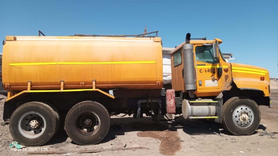 2014 International 5600 Water Truck