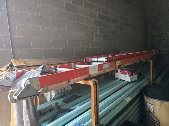 21ft Fiberglass Step Ladder