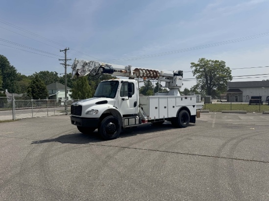2013 Freightliner M2 Digger Derrick