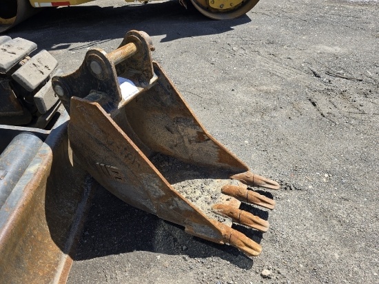 Komatsu Pc88 17in Digging Bucket