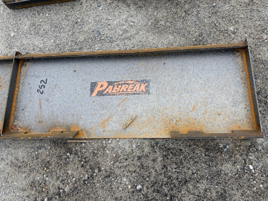 New Pabreak Skid Steer Mounting Plate