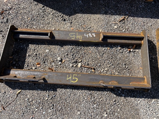 New KC 45in Skid Steer Mounting Frame