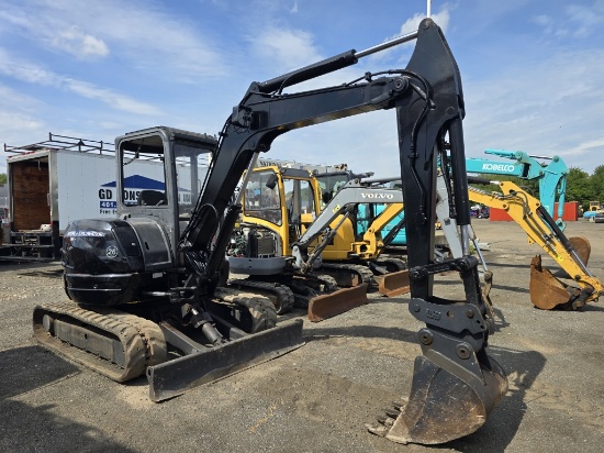 2005 New Holland EH50.B Excavator
