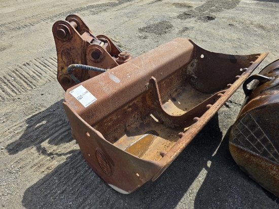 Geith 60in Hyd Tilt Grading Bucket W/ Coupler