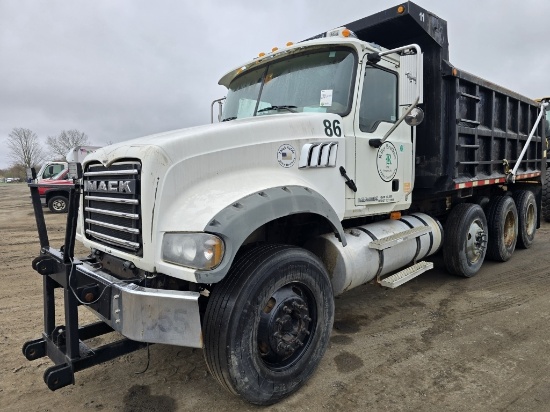 2009 International 4300 Refrigeration Truck