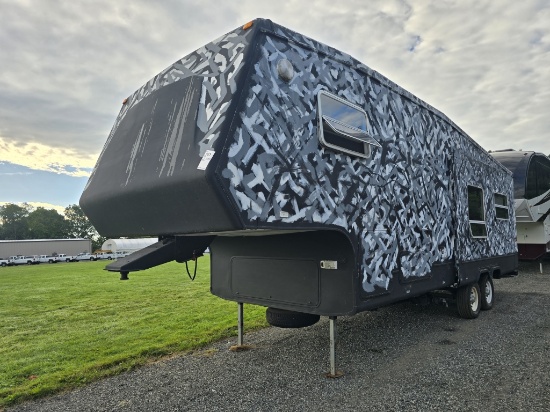 Cruiser Fifth Wheel Camper