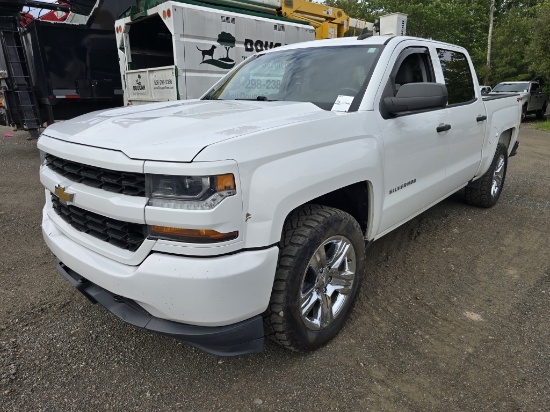 2018 Chevy Silverado 1500 Pickup Truck
