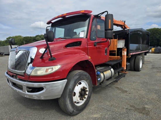 2017 International 4300 Log Grapple Truck