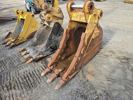 21in Cat Digging Bucket