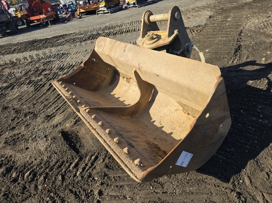 Geith 73in Hyd Tilt Grading Bucket