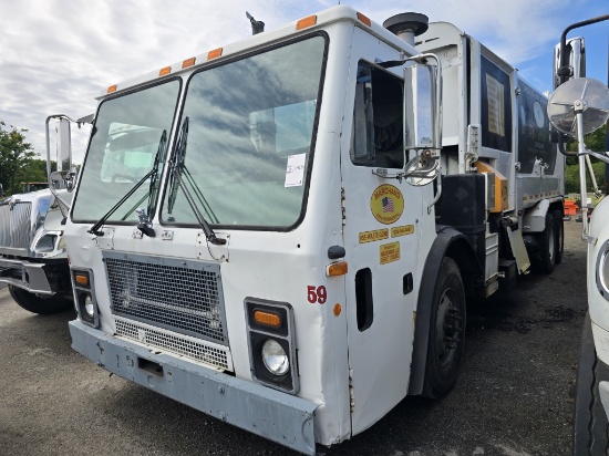 Mack Cabover Side Load Compactor